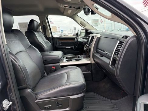 Used 2017 RAM 1500 Laramie image 26