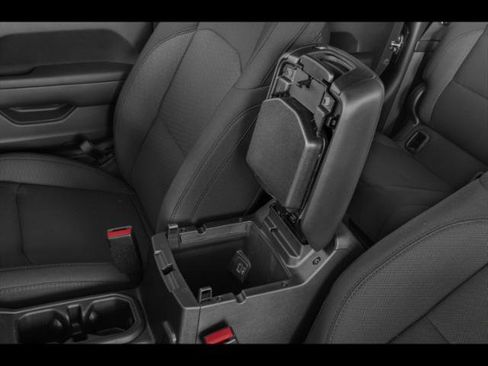 Certified 2022 Jeep Gladiator Willys image 11