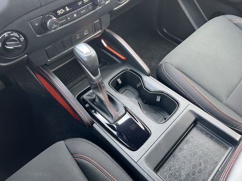 Used 2024 Nissan Frontier PRO-4X w/ Off-Road Protection Package image 23