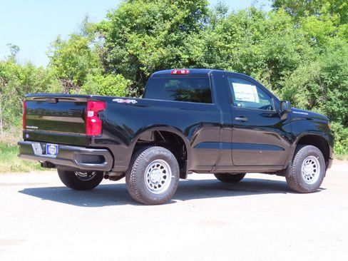 New 2026 Chevrolet Silverado 1500 W/T w/ WT Value Package AWD/4WD image 3