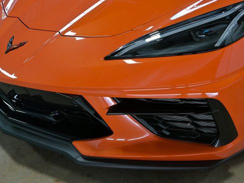 Used 2021 Chevrolet Corvette Stingray Preferred Conv w/ Z51 Performance Package RWD image 3