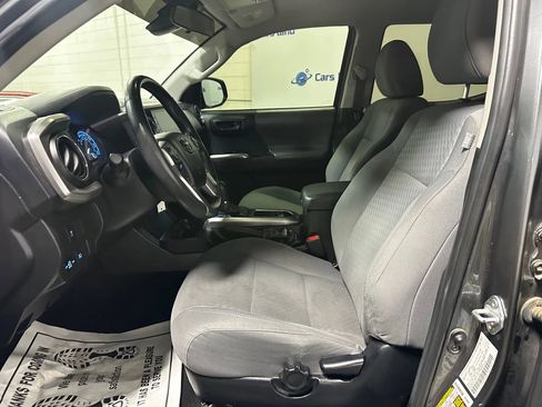 Used 2021 Toyota Tacoma SR5 image 12