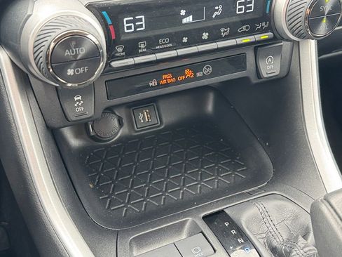 Certified 2025 Toyota RAV4 XLE AWD/4WD image 24