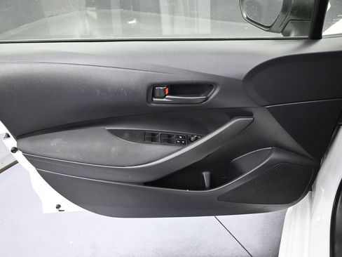 Used 2022 Toyota Corolla LE image 18