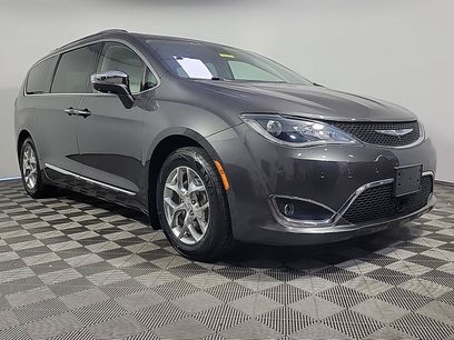 Used 2019 Chrysler Pacifica Limited