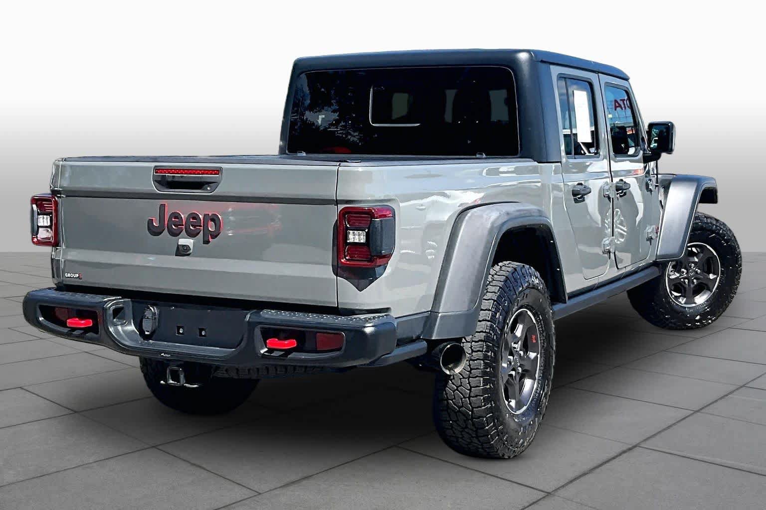 Used 2021 Jeep Gladiator Rubicon AWD/4WD image 13