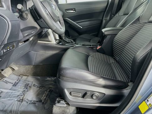 Used 2024 Toyota Corolla Cross AWD Hybrid w/ Convenience Package image 27