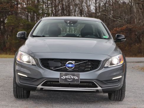 Used 2016 Volvo S60 T5 Cross Country Platinum image 40