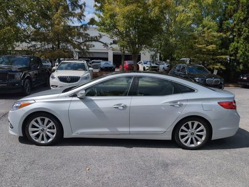 Used 2015 Hyundai Azera Limited FWD image 9