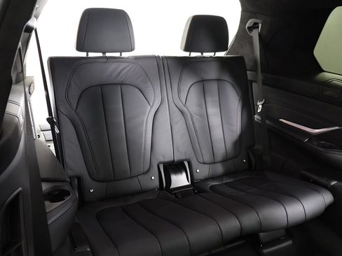 Used 2019 BMW X7 xDrive40i w/ M Sport Package AWD/4WD image 48