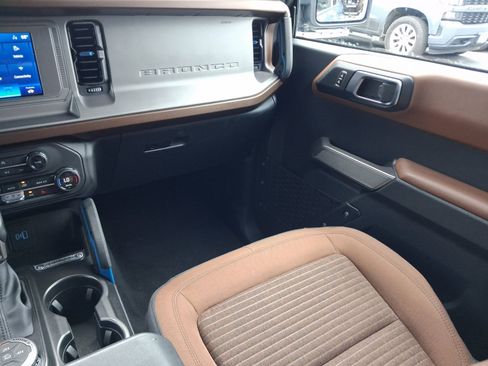 Used 2023 Ford Bronco Outer Banks AWD/4WD image 21