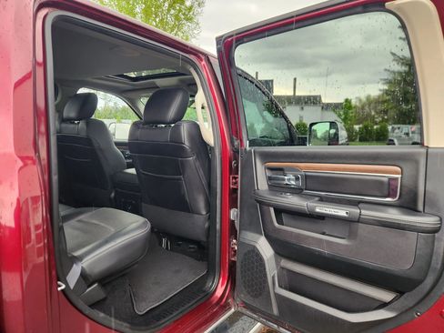 Used 2017 RAM 1500 Laramie w/ Convenience Group AWD/4WD image 43