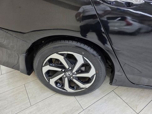 Used 2017 Honda Accord EX-L image 37
