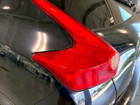 Used 2013 Nissan Juke SV FWD image 27
