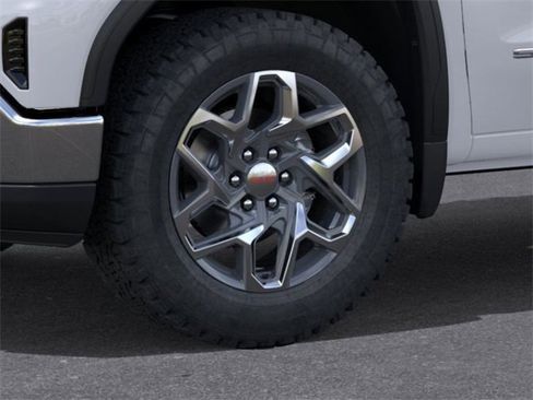 New 2026 GMC Sierra 1500 SLE w/ X31 Off-Road Package image 9
