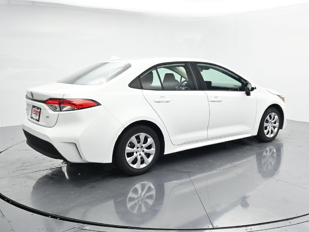 Used 2024 Toyota Corolla LE FWD image 8