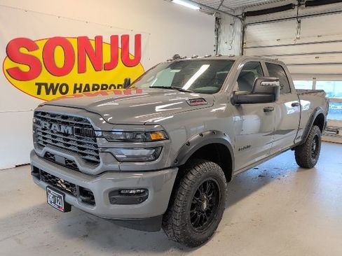 Used 2026 RAM 2500 Big Horn AWD/4WD image 1