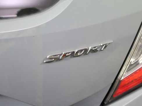 Used 2020 Honda Civic Sport image 9