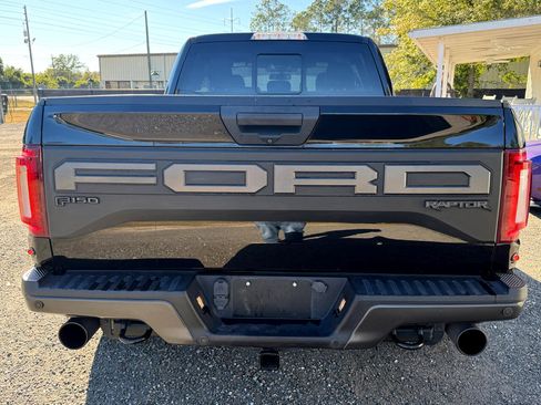 Used 2019 Ford F150 Raptor w/ Equipment Group 801A Mid image 6
