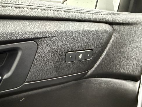 Used 2017 GMC Acadia Limited SLT image 11