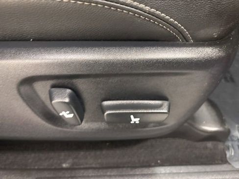 Used 2019 Toyota 4Runner SR5 Premium image 24