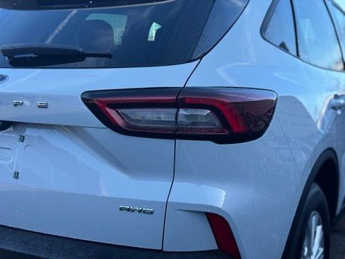 Used 2025 Ford Escape Active image 10