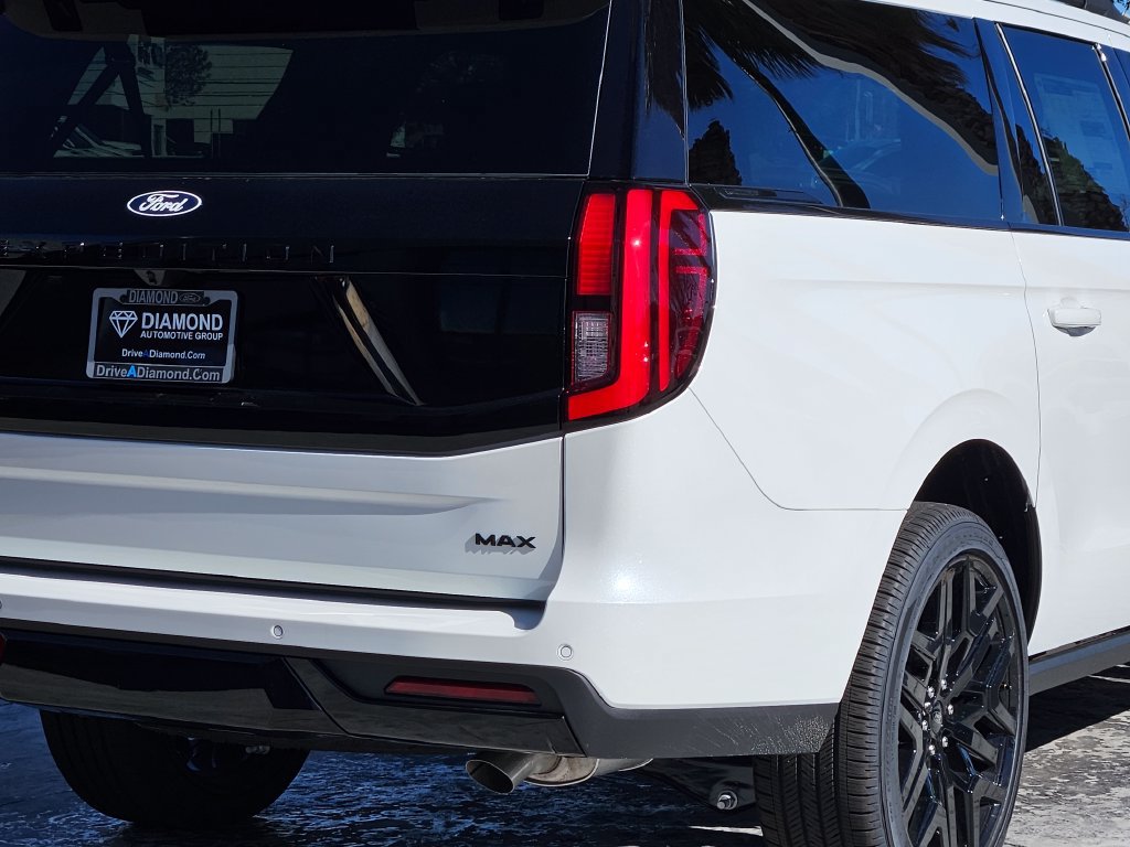 New 2027 Ford Expedition Max Platinum w/ Stealth Performance Package AWD/4WD image 8