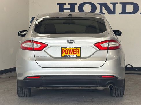 Used 2014 Ford Fusion S image 4