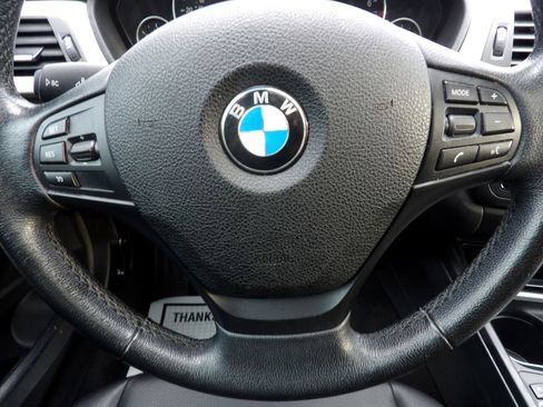 Used 2015 BMW 320i xDrive Sedan image 24