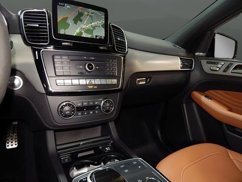 Used 2019 Mercedes-Benz GLE 43 AMG 4MATIC Coupe image 19