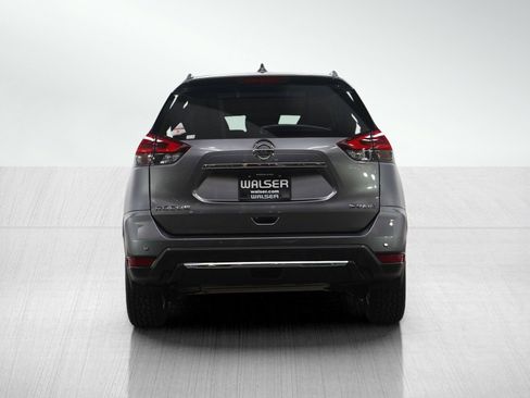 Used 2019 Nissan Rogue SV w/ Sun & Sound Touring Package image 4