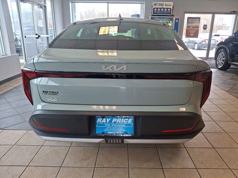Used 2025 Kia K4 FWD image 5