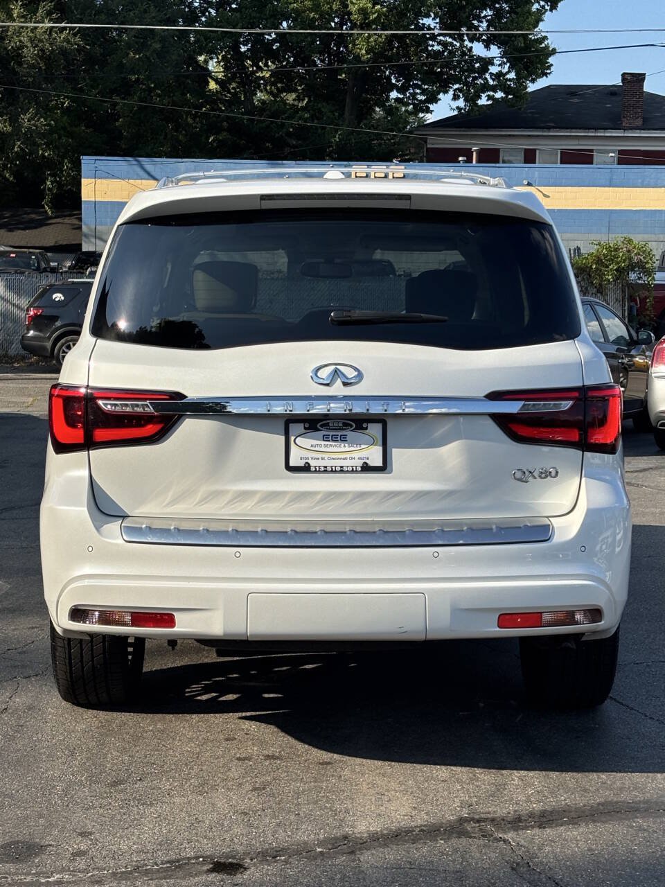 Used 2019 INFINITI QX80 Luxe w/ 22" Wheel Package AWD/4WD image 7