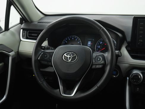 Used 2019 Toyota RAV4 XLE image 14