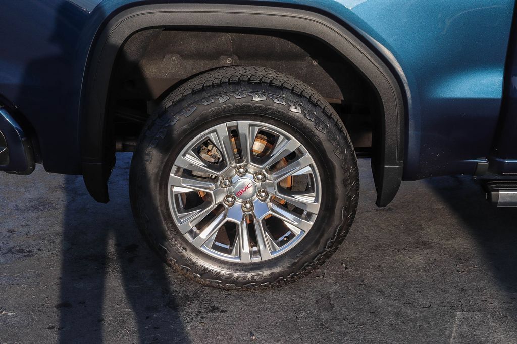 Used 2022 GMC Sierra 1500 Denali AWD/4WD image 12
