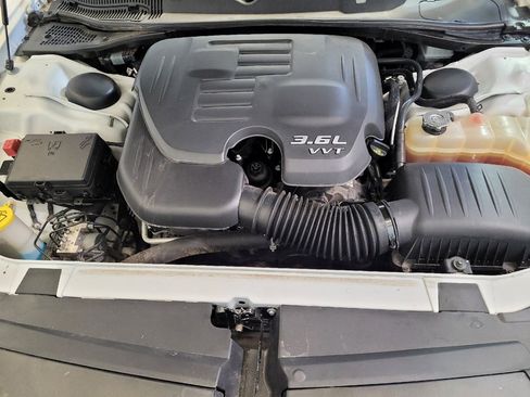 Used 2019 Dodge Challenger SXT w/ Blacktop Package AWD/4WD image 30
