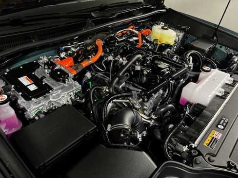 Certified 2026 Toyota 4Runner TRD Off-Road Premium image 10