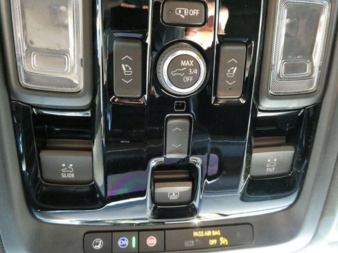 New 2026 Chevrolet Tahoe High Country w/ Sun And Tow Package AWD/4WD image 30