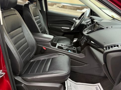 Used 2019 Ford Escape Titanium image 19