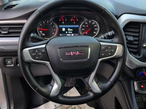 Used 2023 GMC Acadia SLT image 21