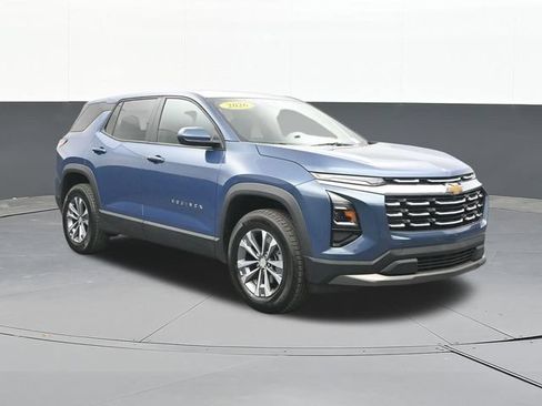 Used 2026 Chevrolet Equinox LT AWD/4WD image 19