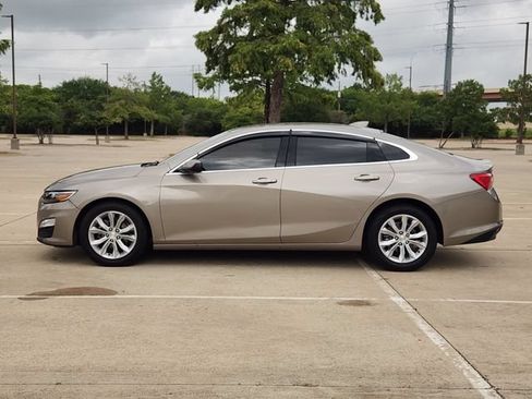 Used 2023 Chevrolet Malibu LT w/ Driver Confidence Package FWD image 4