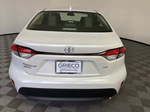 Used 2023 Toyota Corolla LE w/ Carpet Mat Package (TMS) FWD image 7