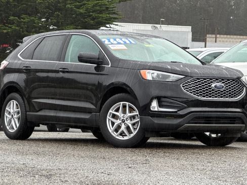 Certified 2024 Ford Edge SEL w/ Convenience Package image 2