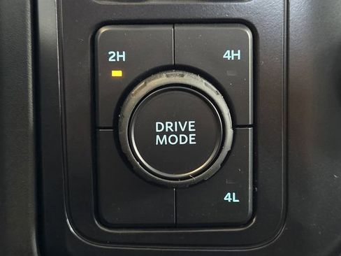 New 2025 Ford F550 4x4 Crew Cab image 16