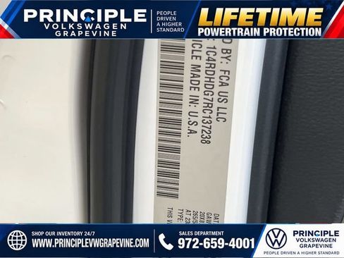 Used 2024 Dodge Durango GT RWD image 30