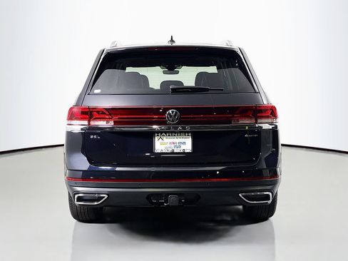Used 2024 Volkswagen Atlas SEL AWD/4WD image 6