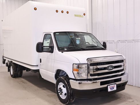 New 2026 Ford E-450 and Econoline 450 Super Duty w/ Power Equipment Group image 3