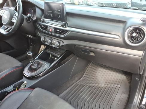 Used 2021 Kia Forte GT image 11