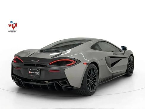 Used 2017 McLaren 570S RWD image 5